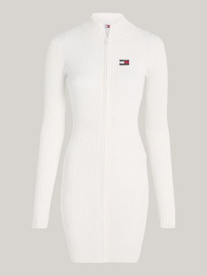 Vestido de malha canelada com zíper e emblema