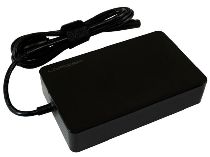 LC-Power Netzteil LC-NB-PRO-90-C Universelles Notebook-Netzteil mit einer Gesamtleistung von 90 W