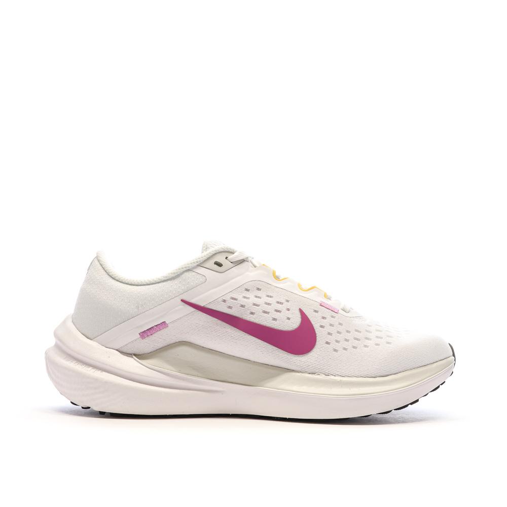 Nike Chaussures de Running Blanches Femme Nike Air Winflo 10