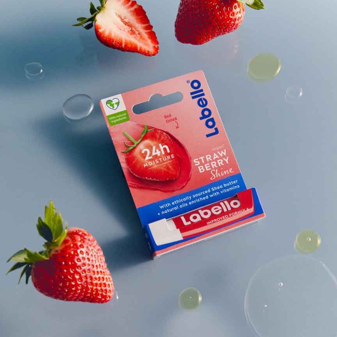 LABELLO  Cuidado Labial Strawberry Shine - 4gr