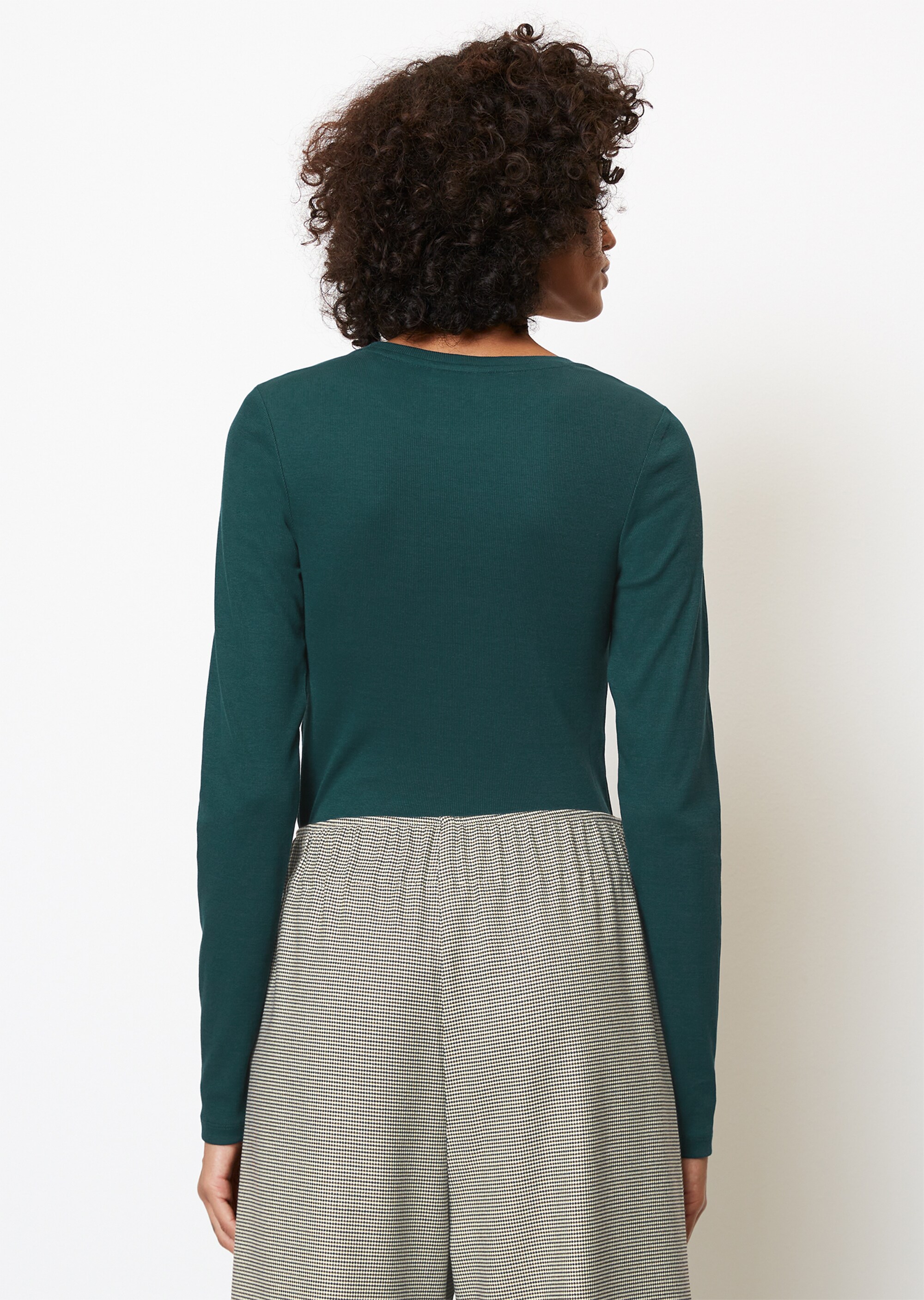 Rundhals-Longsleeve slim aus softem Feinripp-Jersey