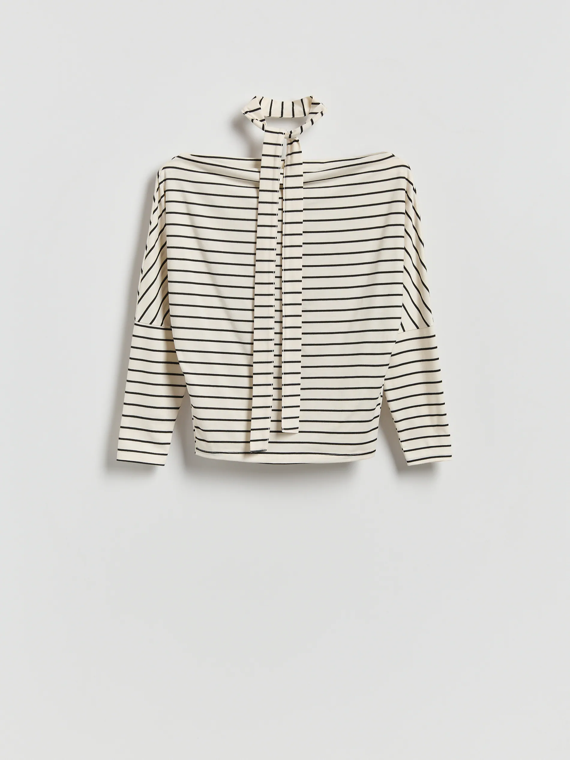 Longsleeve mit gebundenem Schal
