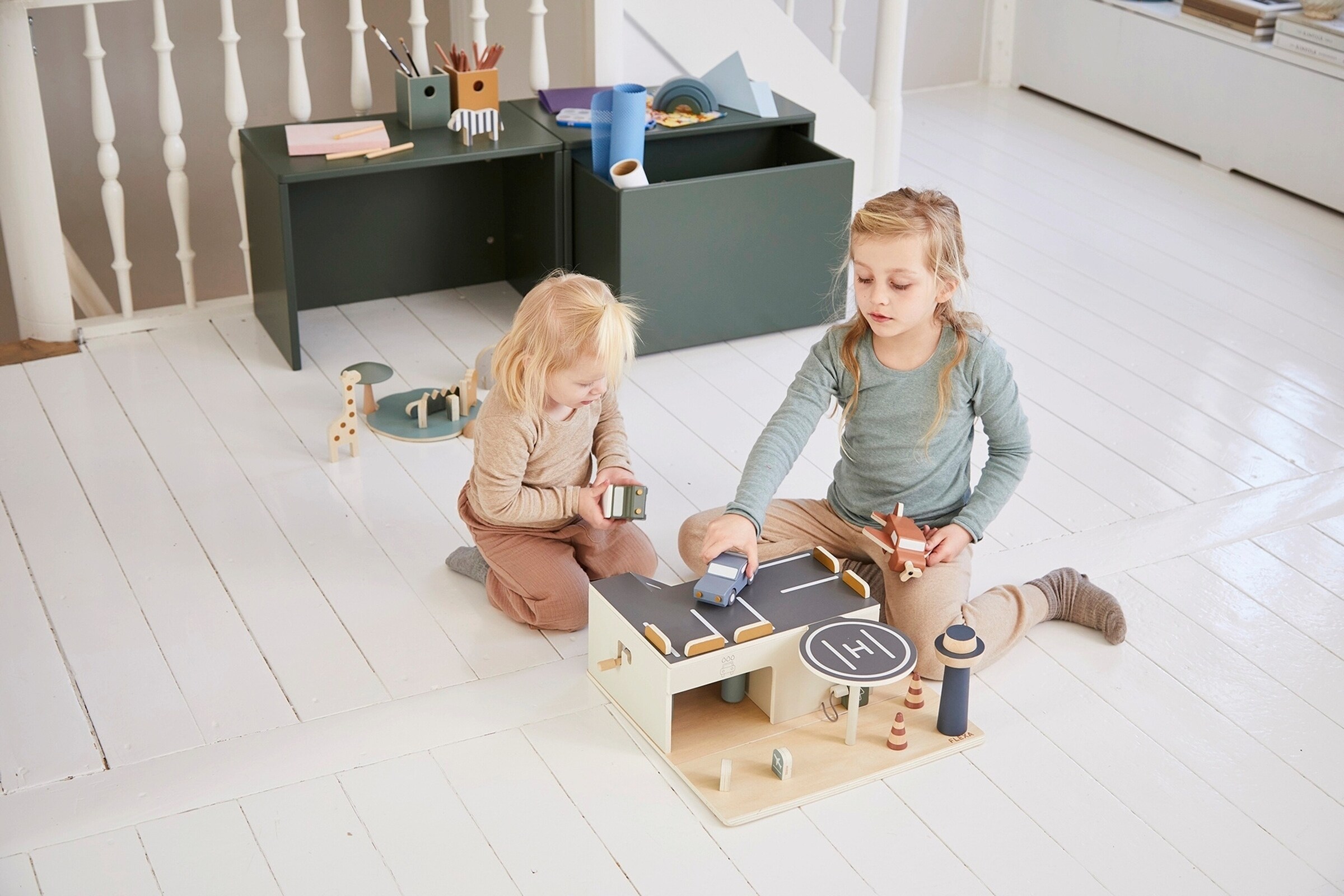 Flexa Parkhaus aus Holz Play