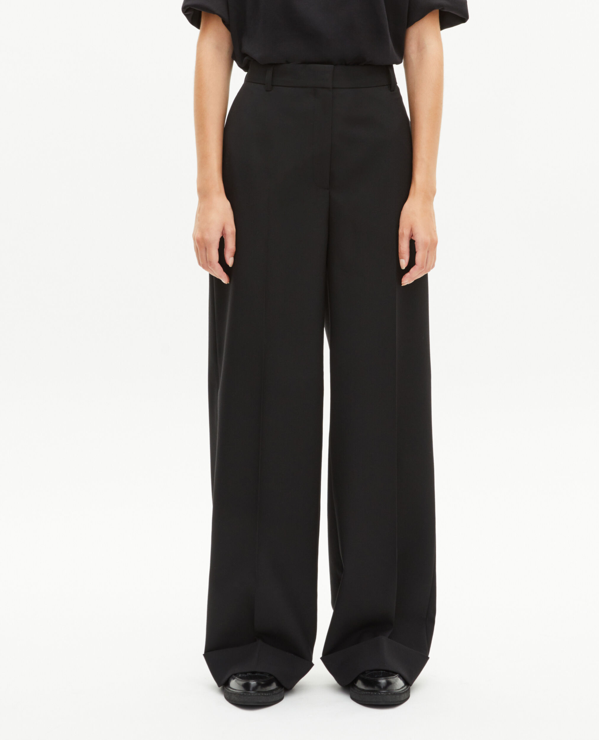 Pantalon large en laine avec revers noir