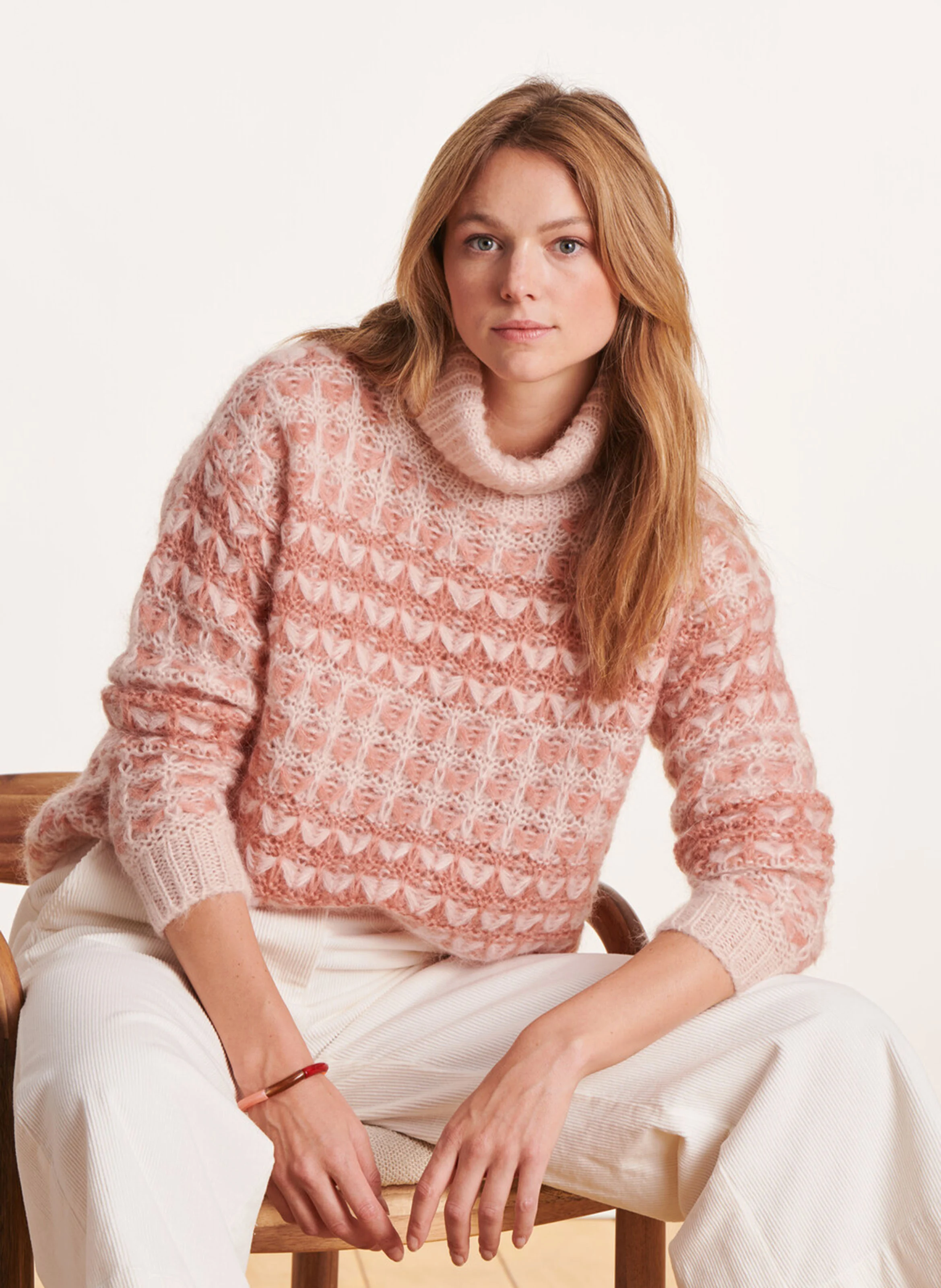 Pull col roulé en maille jacquard | Rose