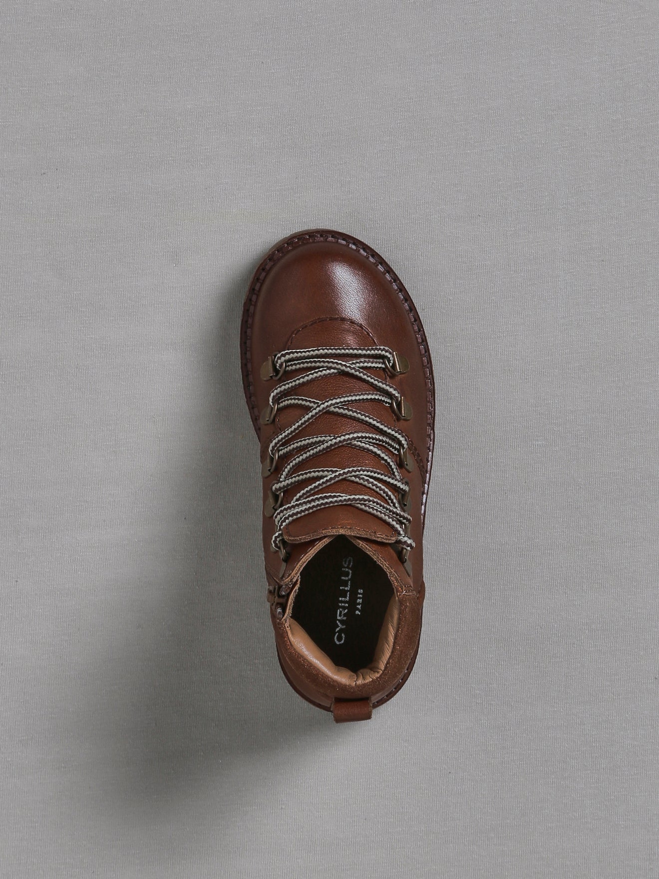 Chaussures esprit montagne Garçon en cuir