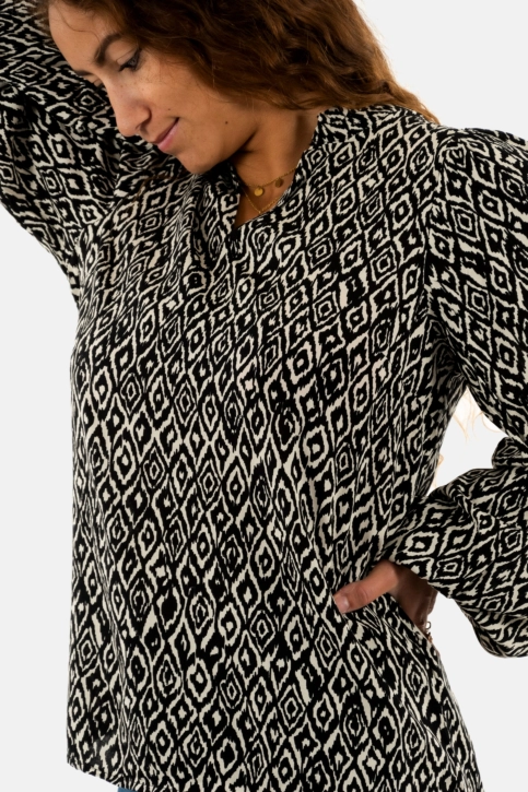 Chemisier ichi vera 203344 black ikat aop