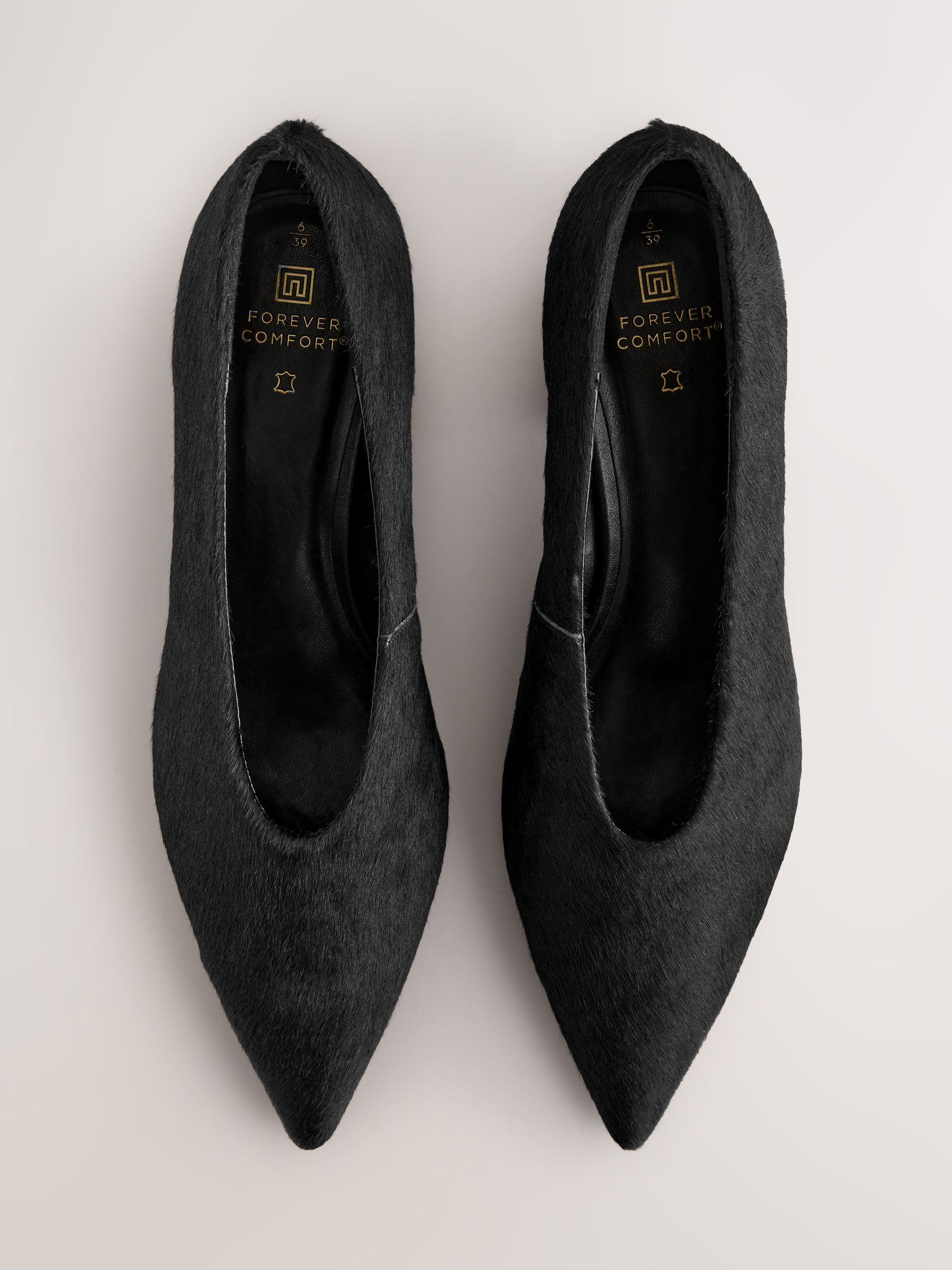 Zwart - Leren schoenen met spitse neus en lage blokhakken