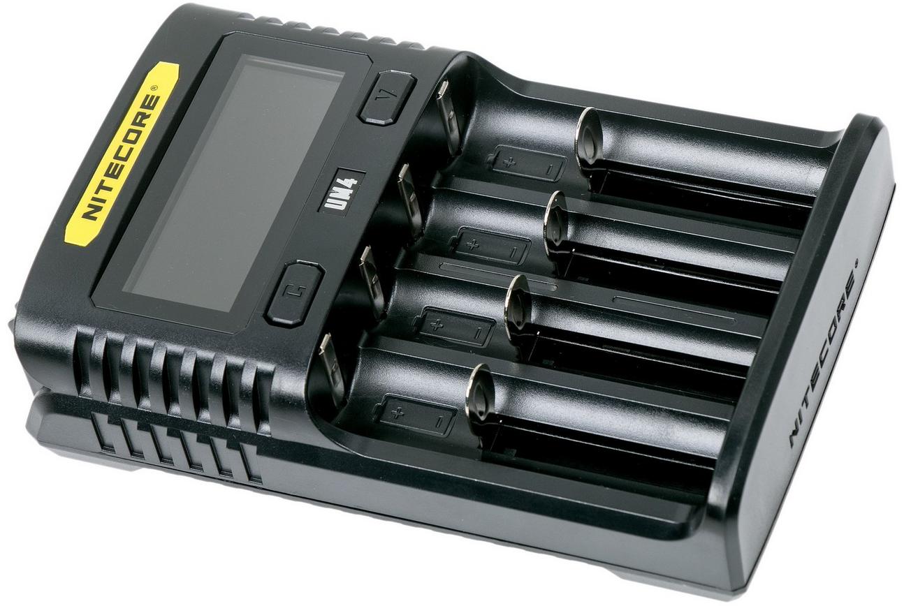 Nitecore UM4 batterijlader voor o.a. 18650 accu's