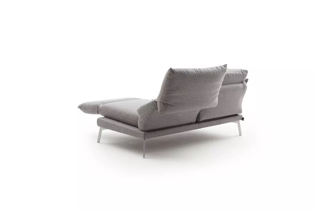 Sofa Spin