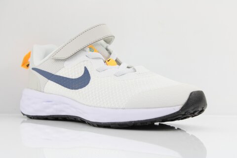 Nike Sneaker