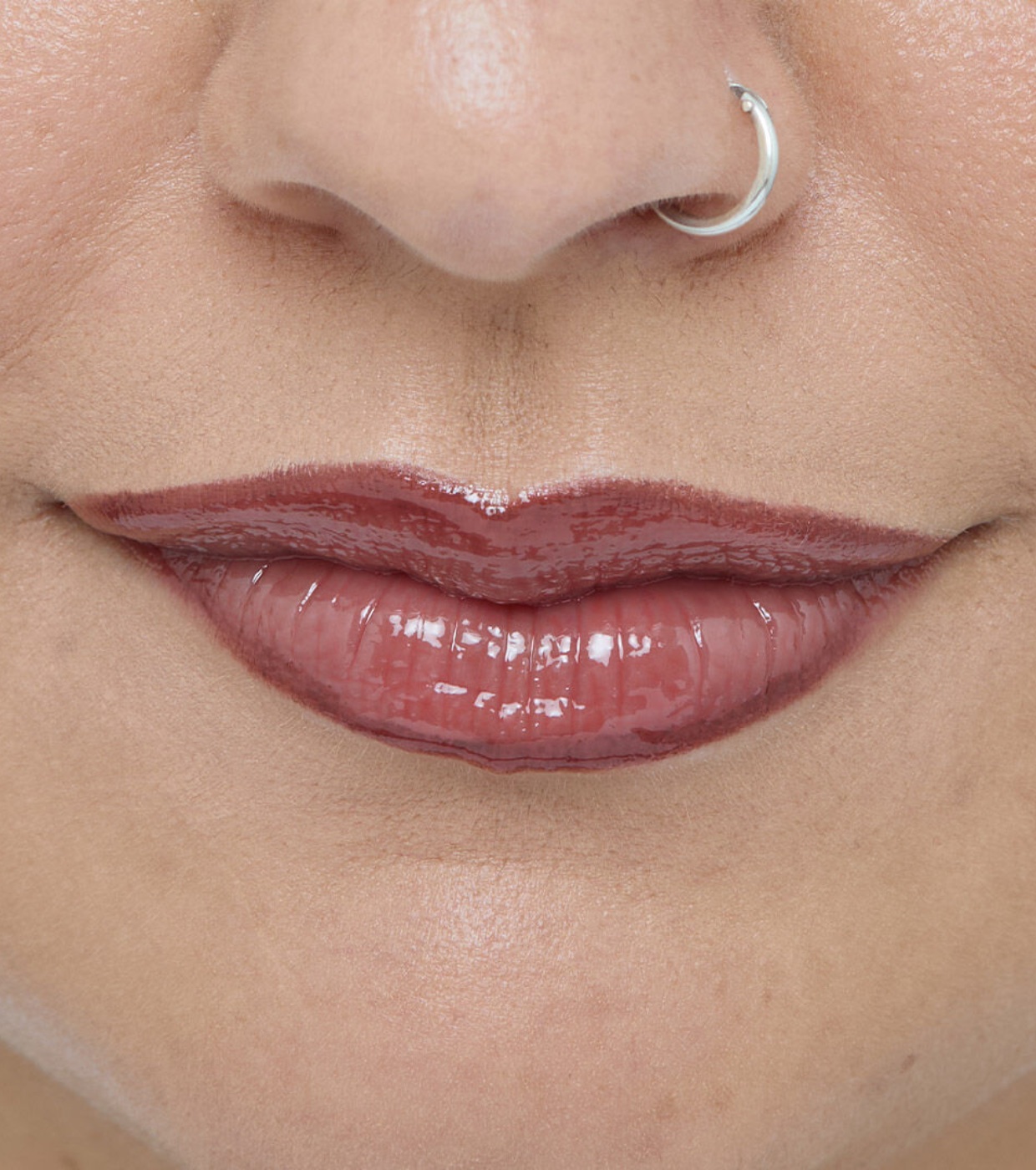Revolution - Delineador Labial Pout Liner - Cookie Warm Brown