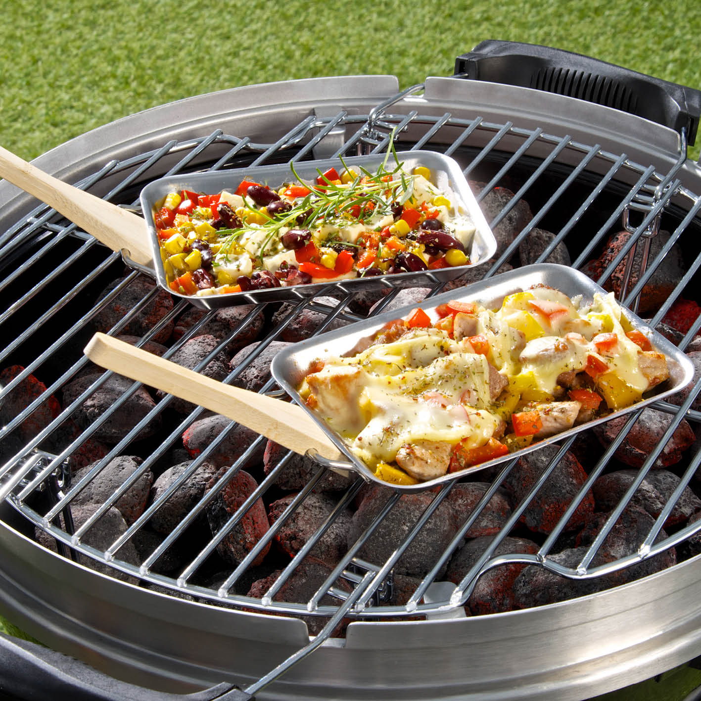 Grillpfännchen 2er-Set mit 4 Bambusschabern