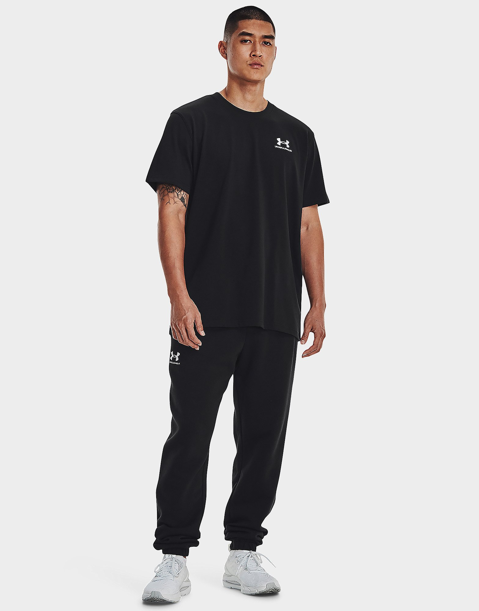 Under Armour Short-Sleeve Graph UA M LOGO EMB HEAVYWEIGHT SS