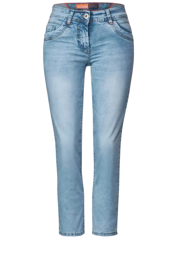 Loose Fit Jeans in 7/8 - mid blue washed