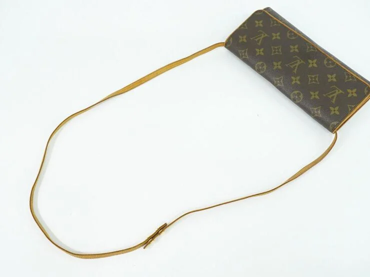 Louis Vuitton Vintage Louis Vuitton Twin Pochette Brown