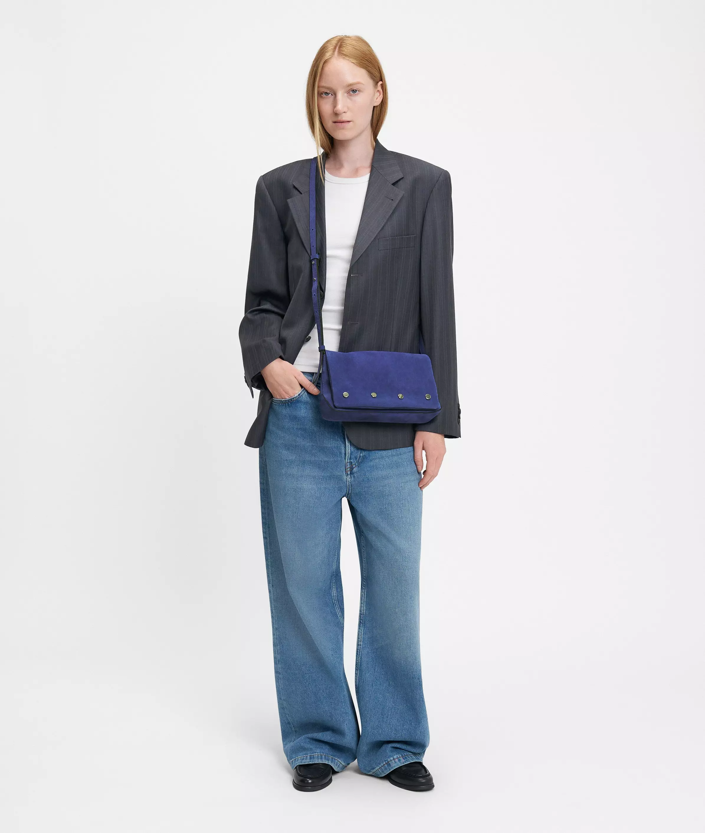 Rive Crossbody S Handy shoulder bag made from soft suede