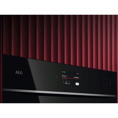 Four encastrable Aeg TB8SB731AB Serie 8000 STEAM PRO