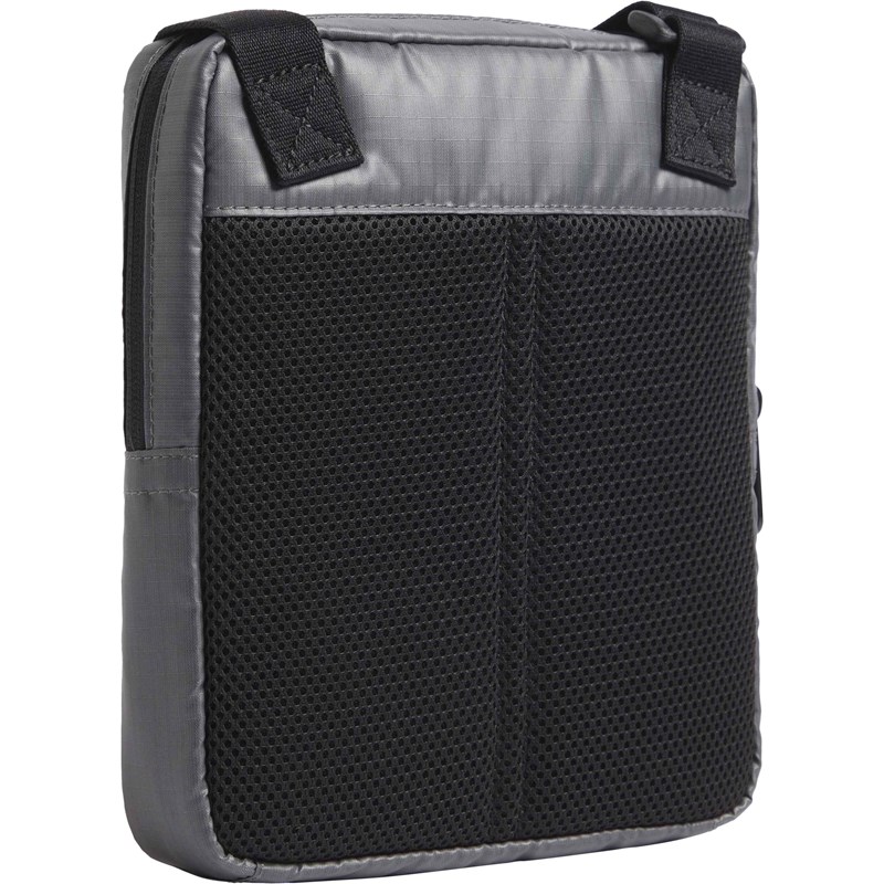Calvin Klein<br>Crossovers Sport Essential