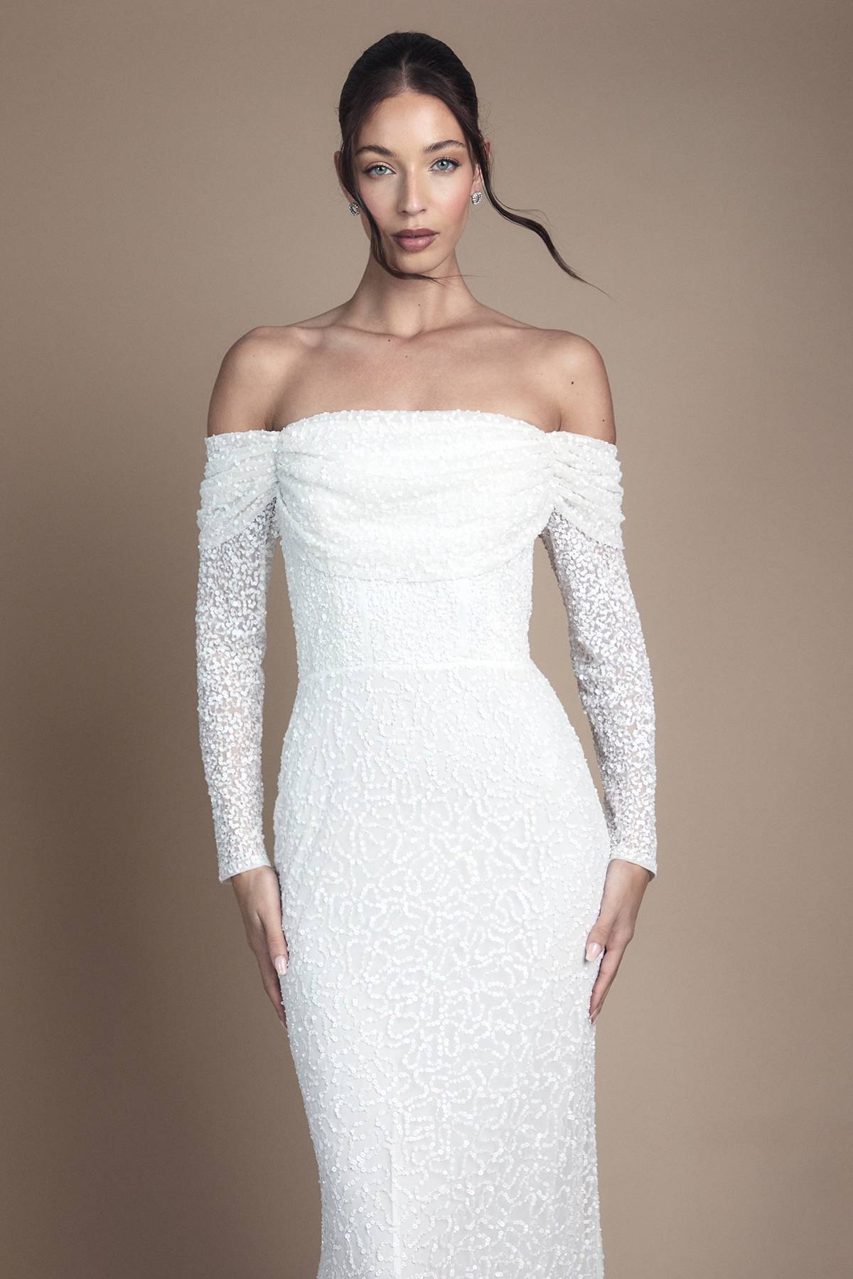 Coast Robe de Mariée Maxi Coast Honoured à Sequins Drapée Bardot Manches Longues