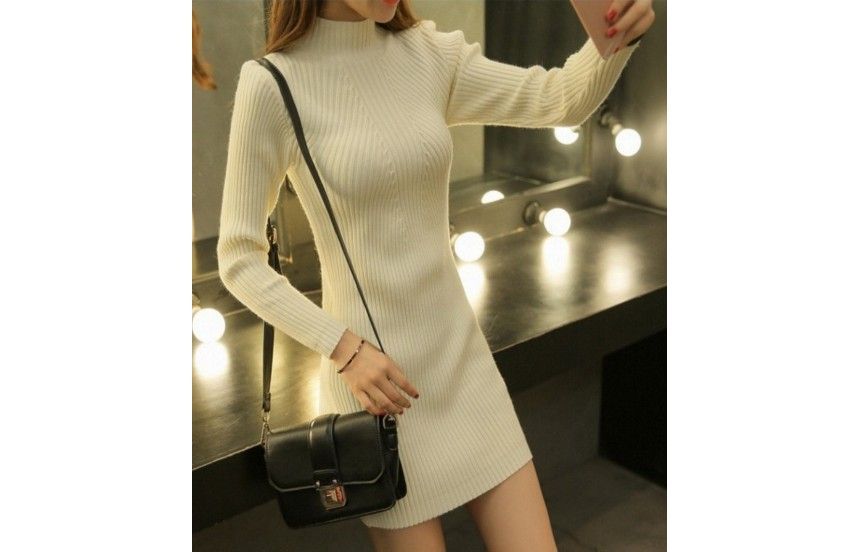 Adoree - Mini-jurk met lange mouwen en een mockneck, effen breisel