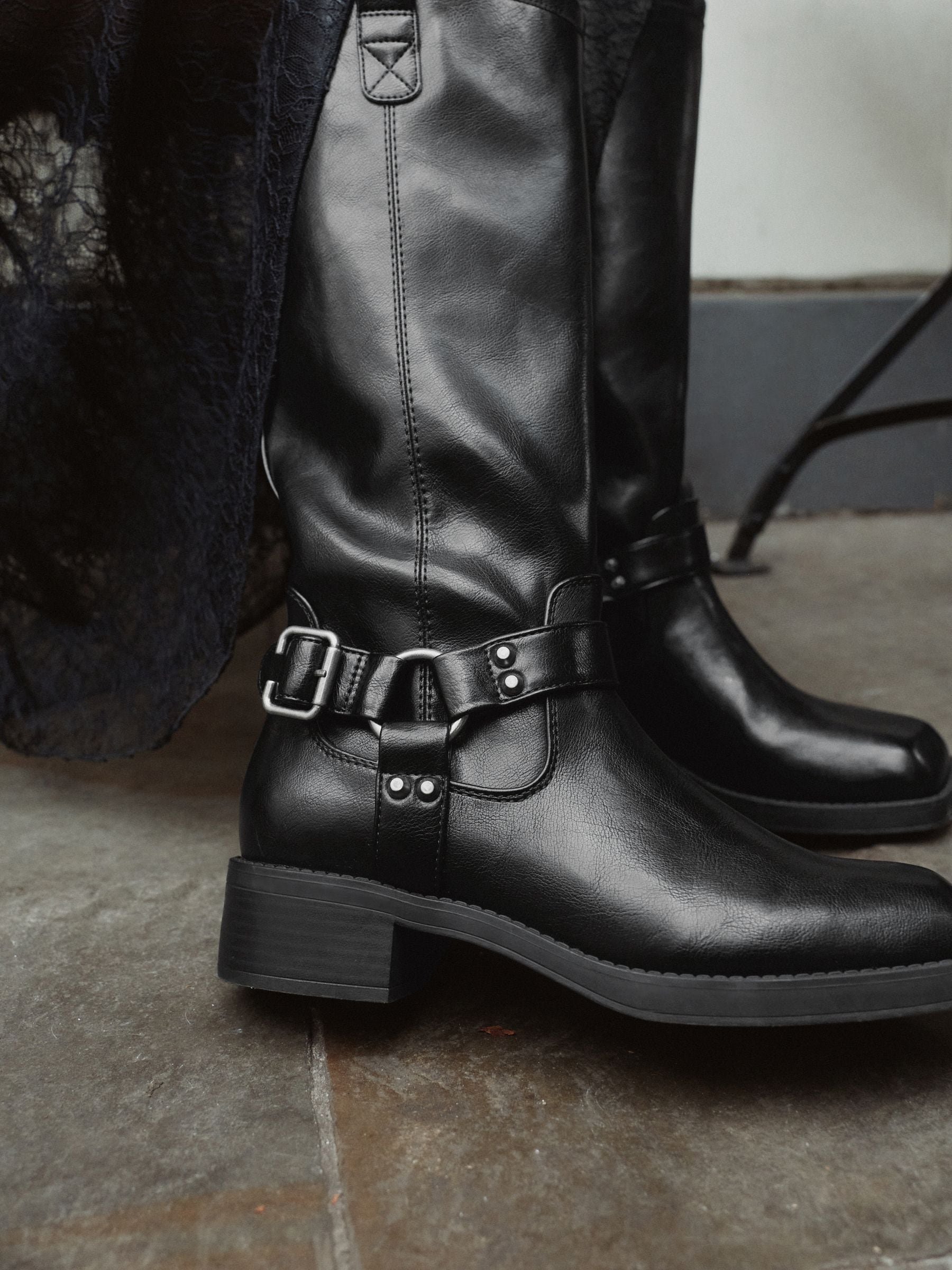 Zwart - Forever Comfort® Knee High Biker Boots