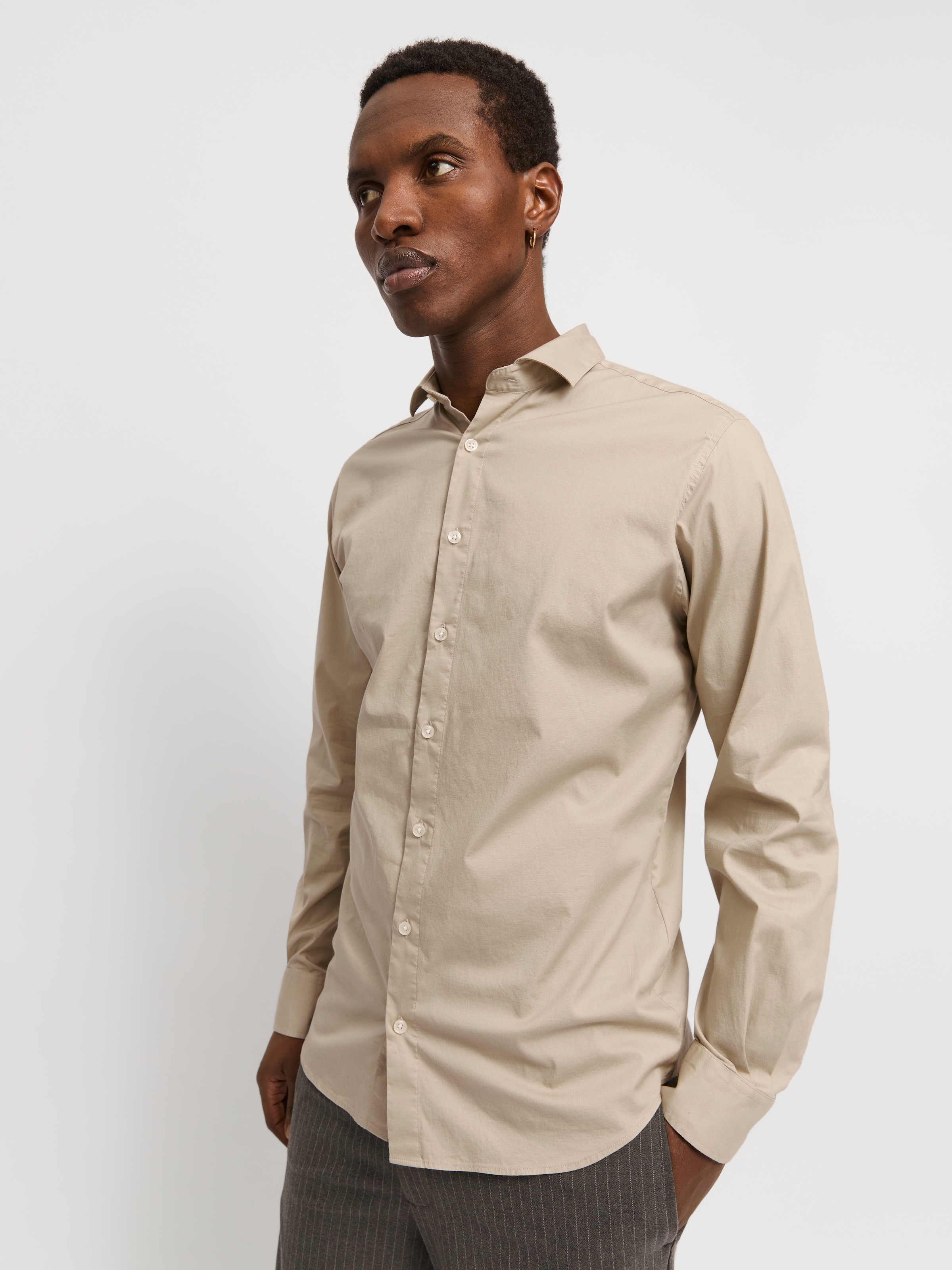 Jack & Jones Langarmhemd »JPRBLAJAXON mit Stretchanteil und stylischem Kragen«, unifarben, slim fit, Web, Hemdkragen, atmungsaktiv