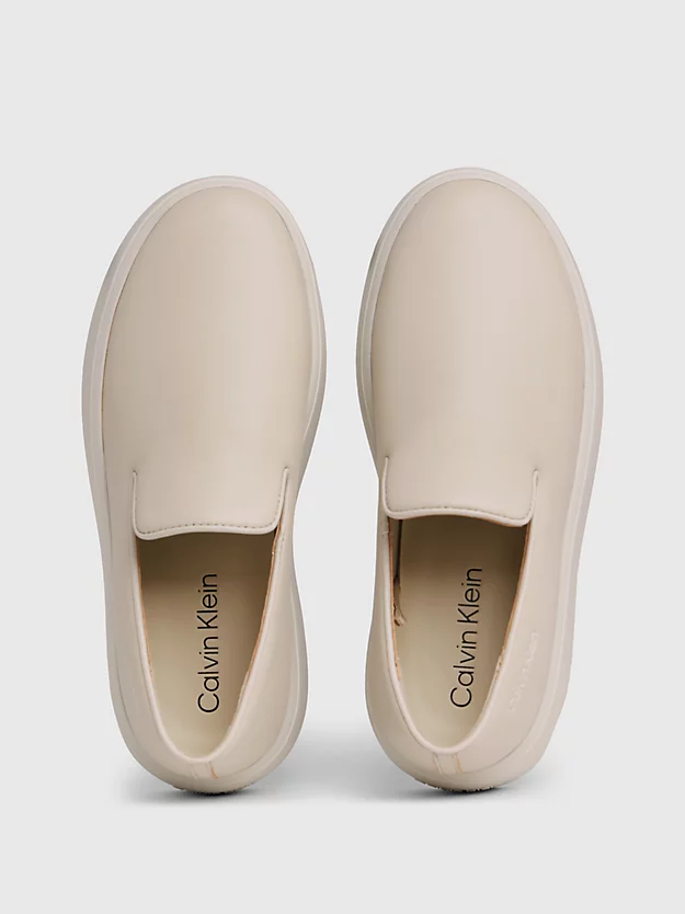 Sapatos plataforma de couro sem cadarço