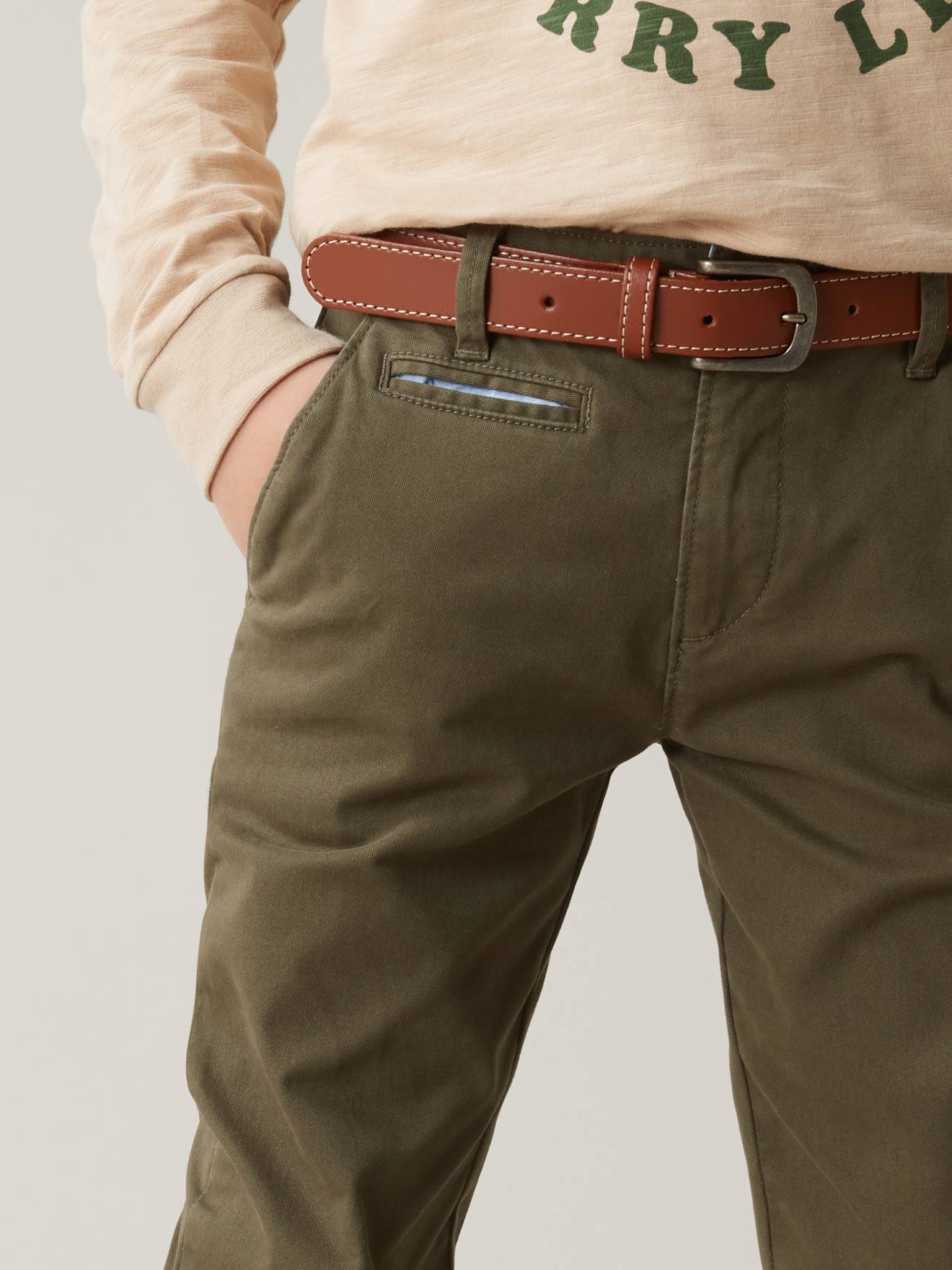 Calças estilo chino para meninos