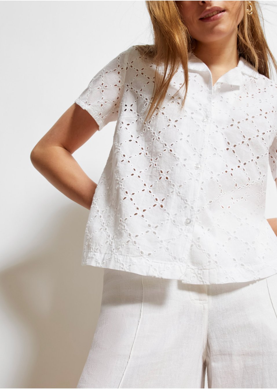 Chemisier à broderie ajourée