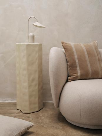 Sierkussen Senti Stripe dark sand 50x50 cm
