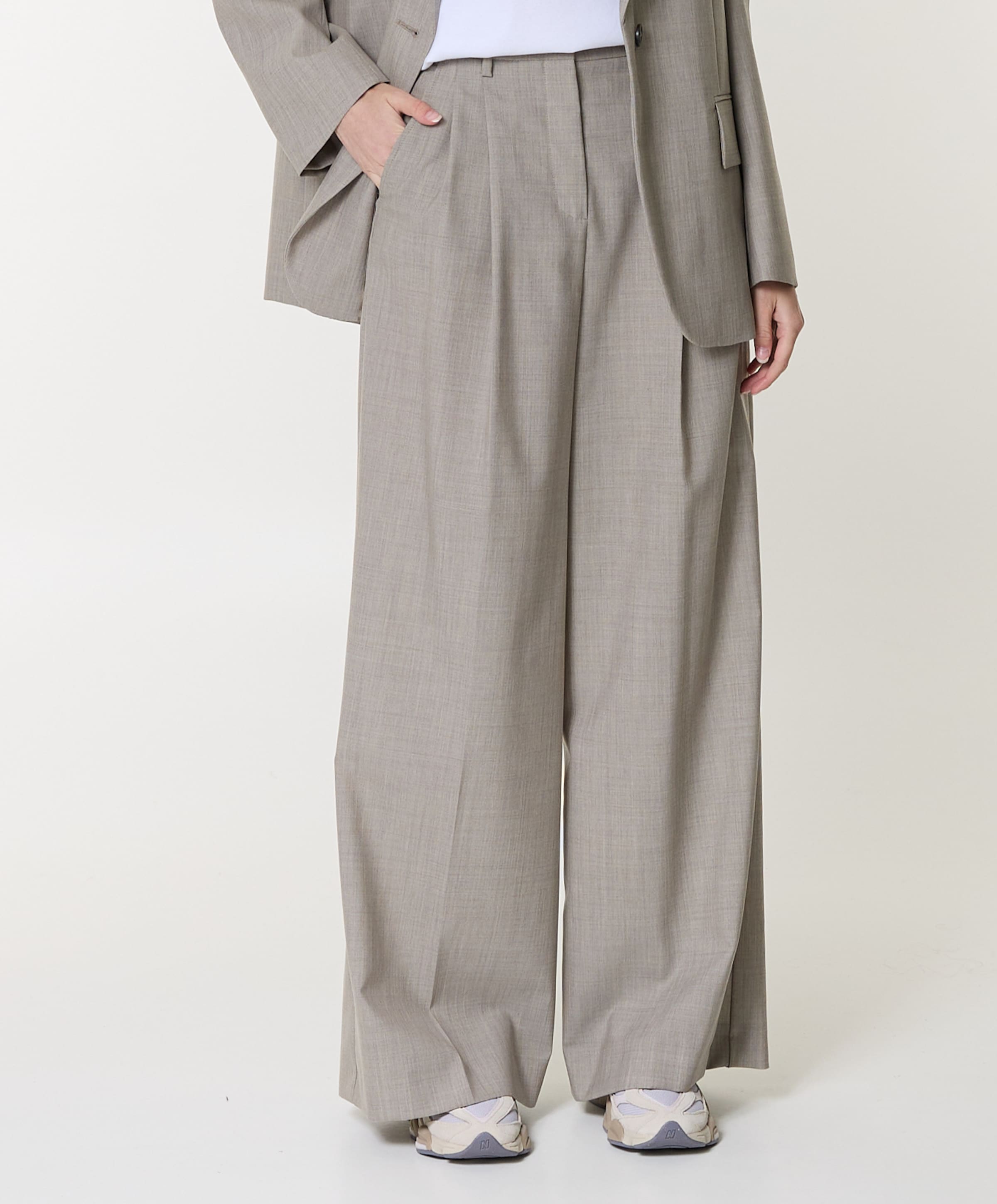 Weekend MaxMara Ovvio Tela Tropical Pura dames pantalon grijs