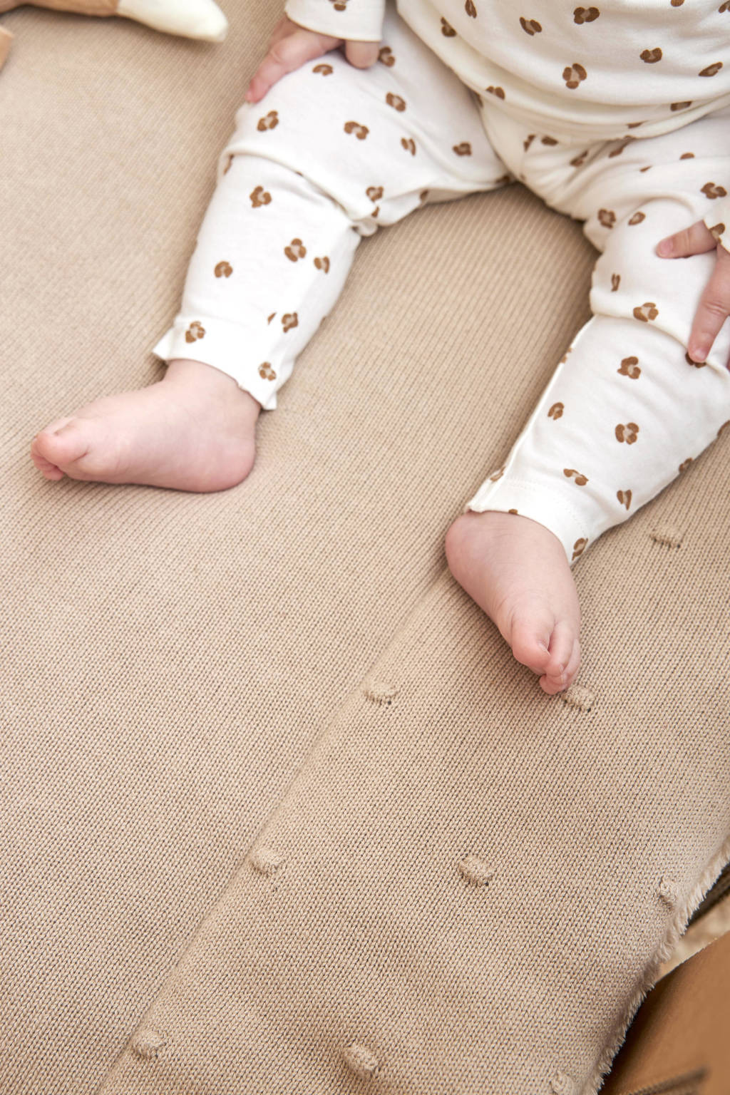 boxkleed Mini Knots 77x97 cm Sand