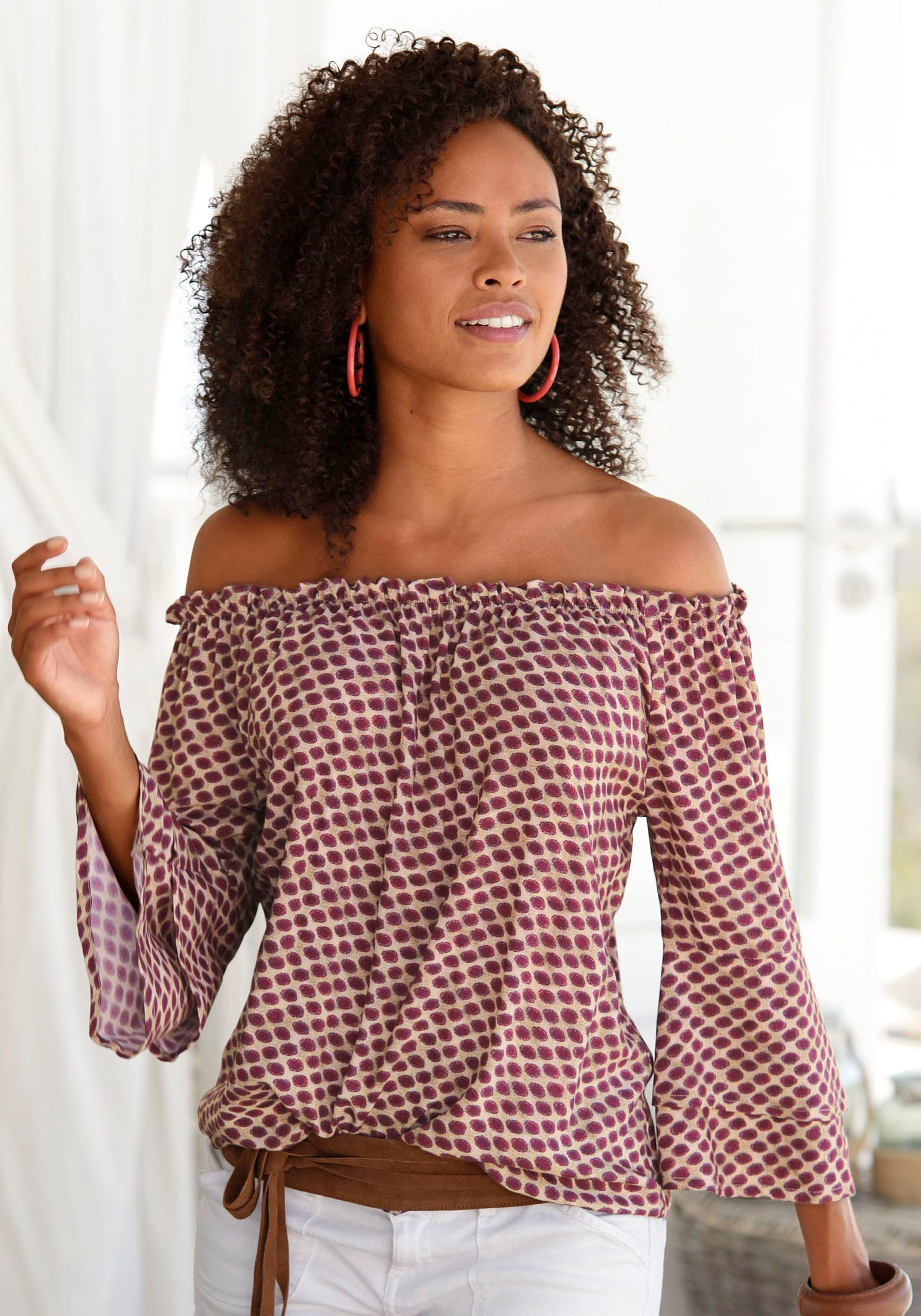 LASCANA Carmenbluse , mit Punkteprint, Damenbluse, schulterfrei, casual