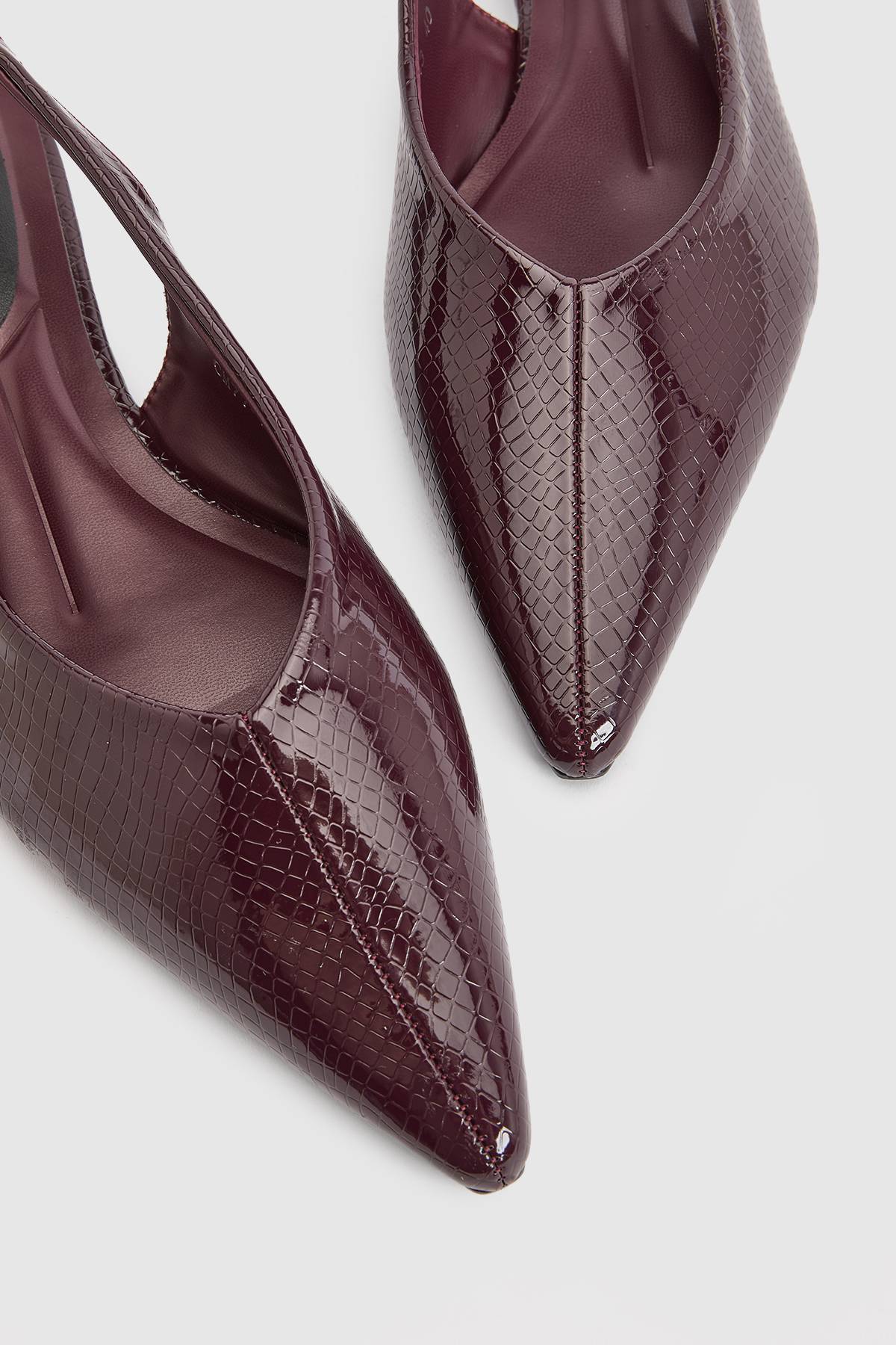 Wallis Ballerines À Bride Arrière Pointues En Synthétiquecuir Effet Croco Mabel