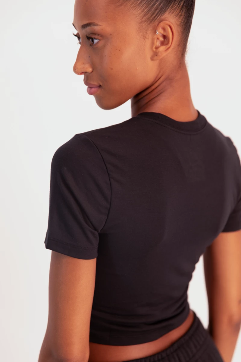 Nike Sportswear Essential Crop Damen T-Shirt
