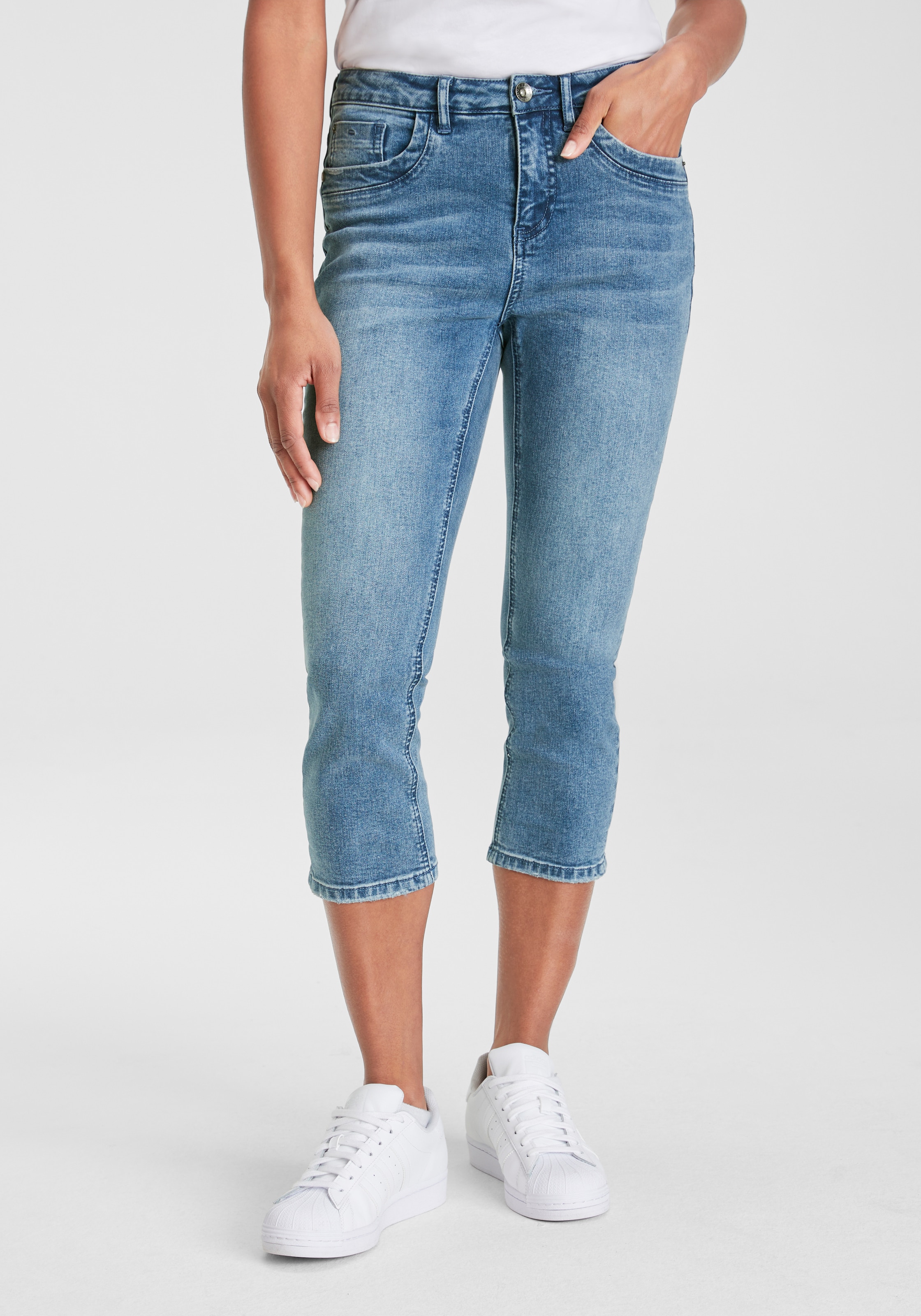H.I.S Caprijeans , schmale Beinform,  krempelbare Beinabschlüsse,  hohe Leibhöhe