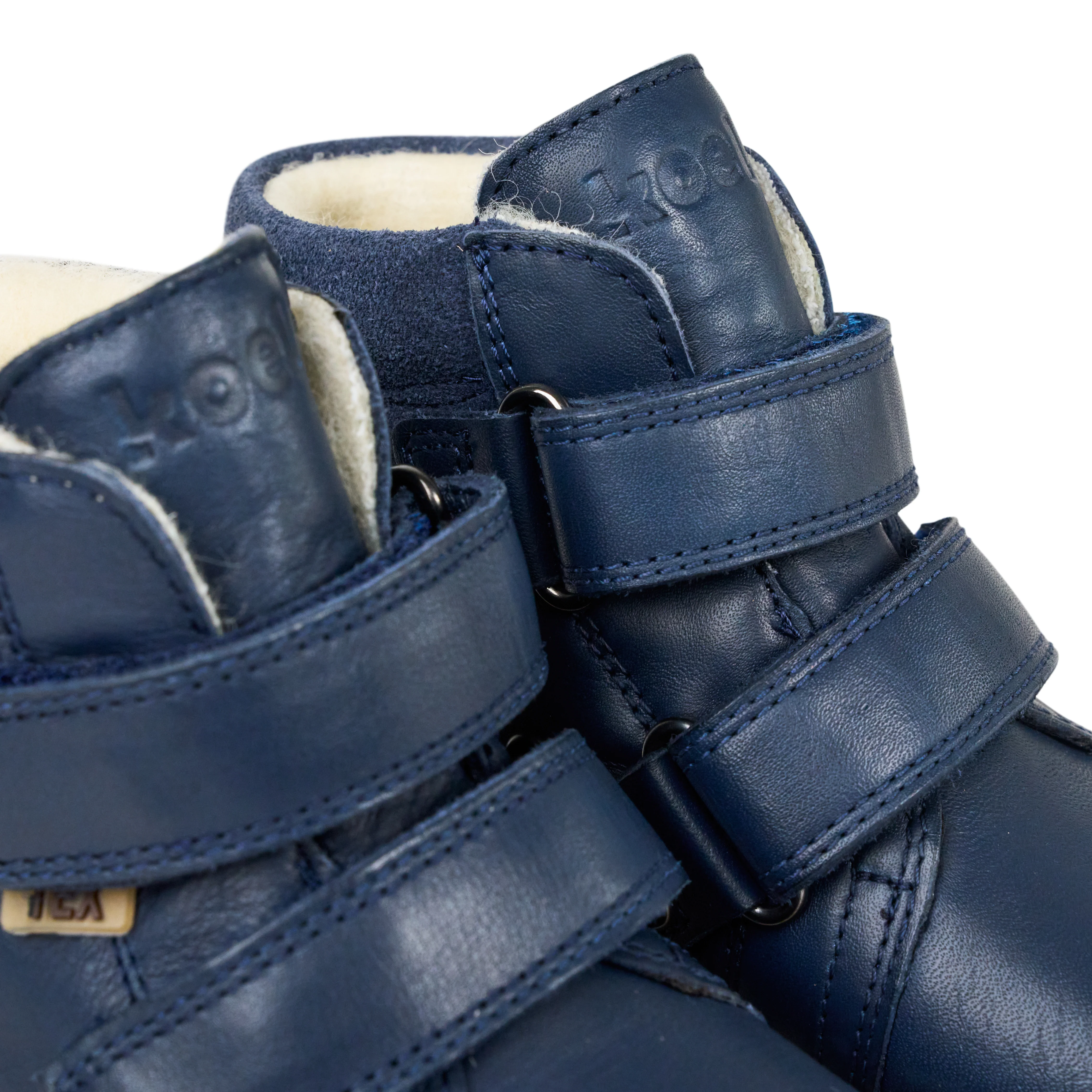 Barefoot DEMIL Wool