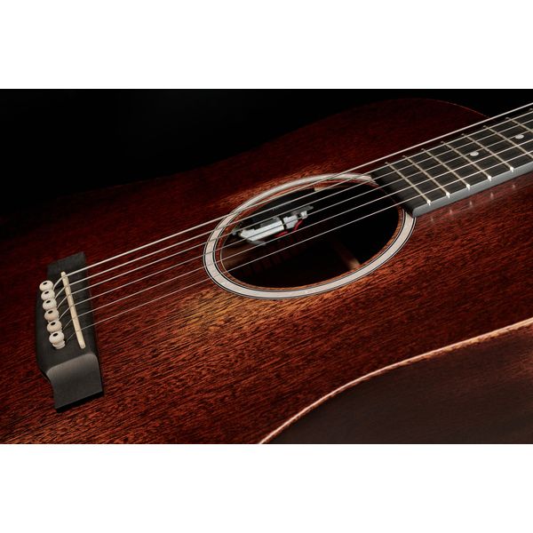 Martin Guitar DJr-10E StreetMaster