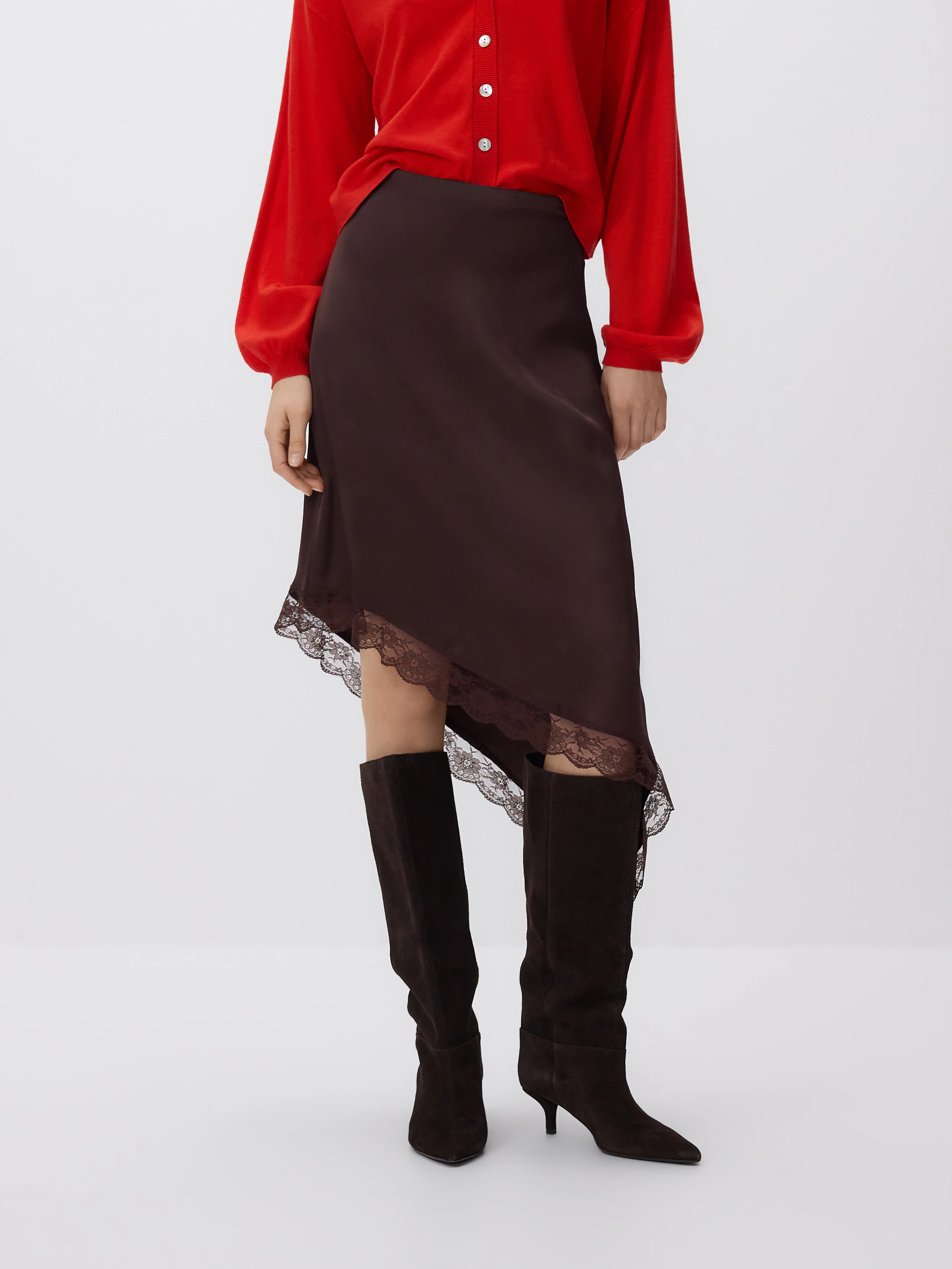 Rock mit asymmetrischem Saum