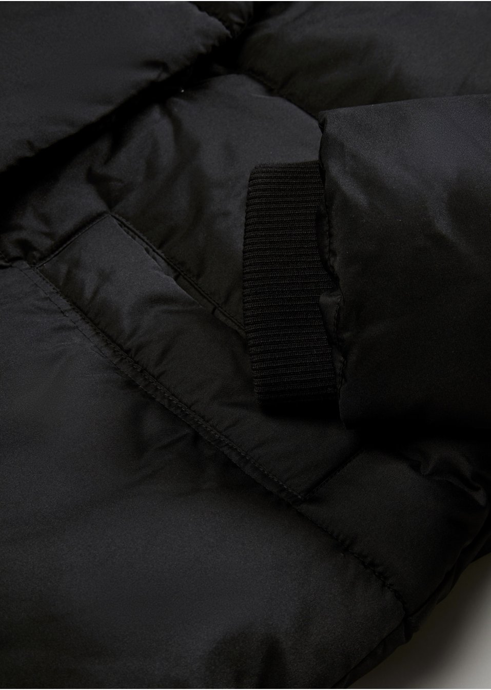 Manteau oversize matelassé avec capuche, en polyester recyclé