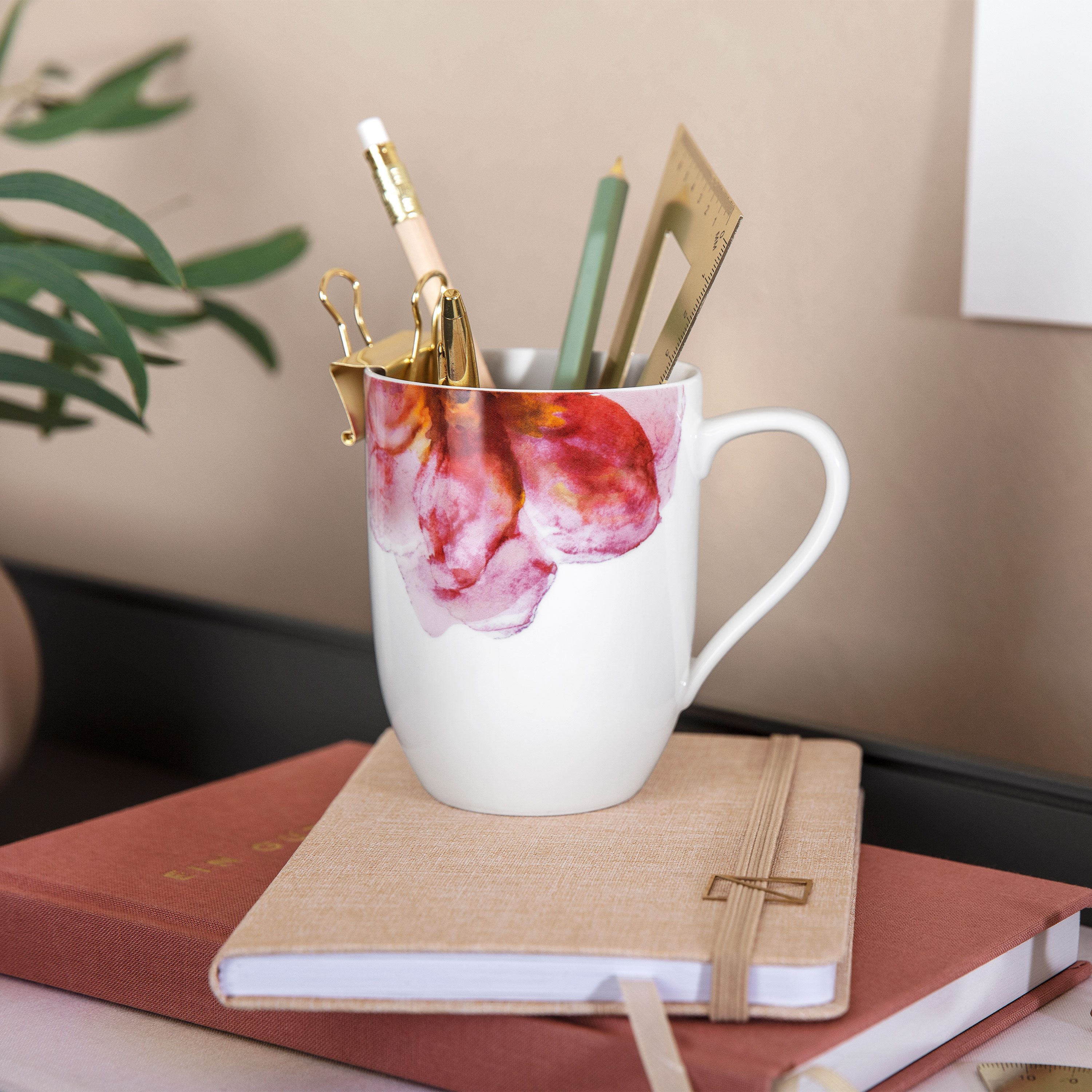 Rose Garden Mug Pink, 9.9 oz, Premium Porcelain