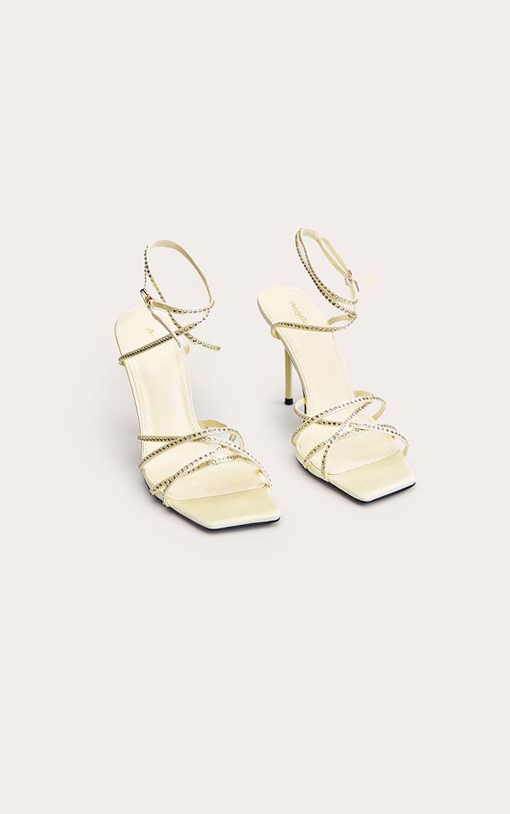 Citron Sandale À Talons Avec Brides Ornées De Strass Thermocollants
