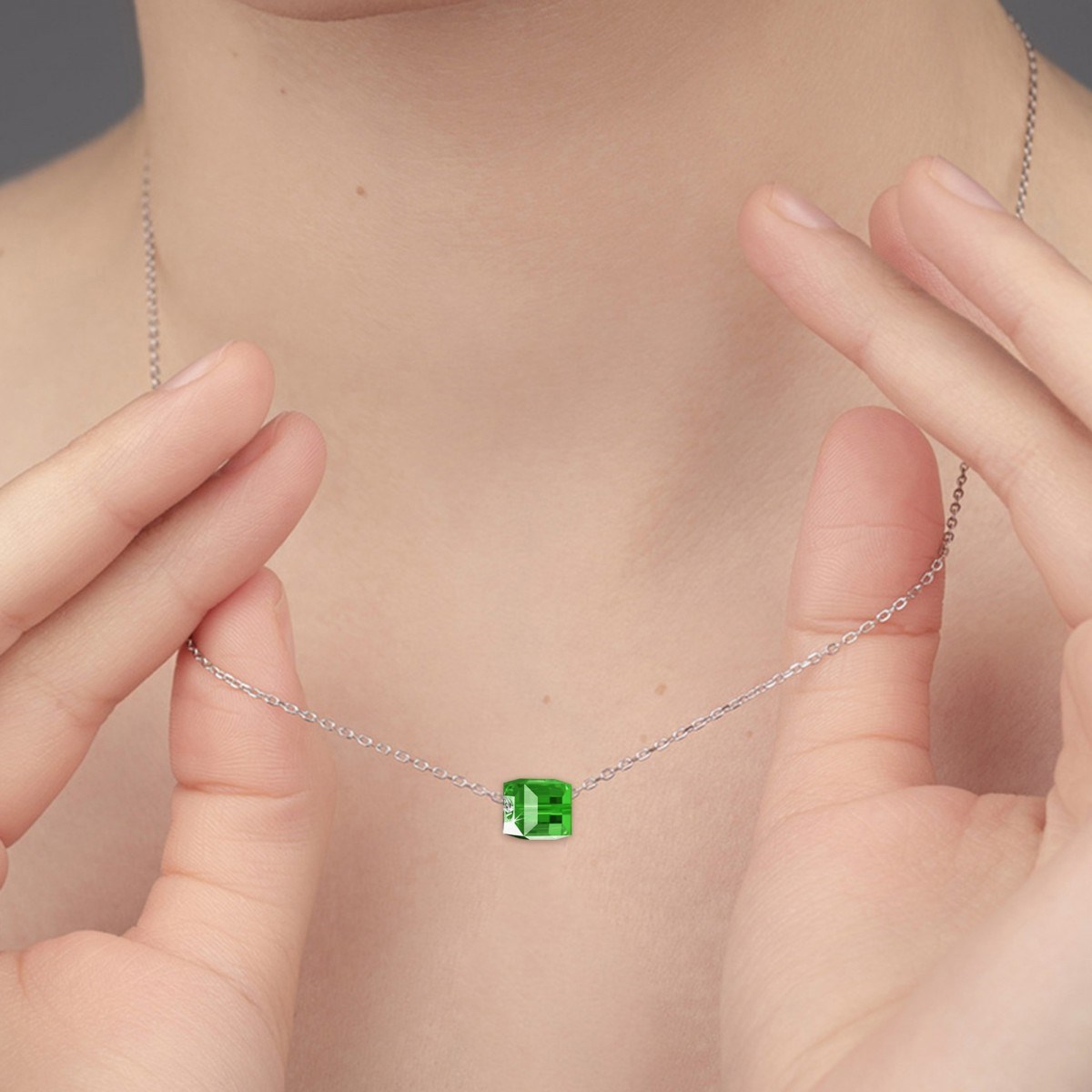Collier orné de Cristaux scintillants SC Crystal