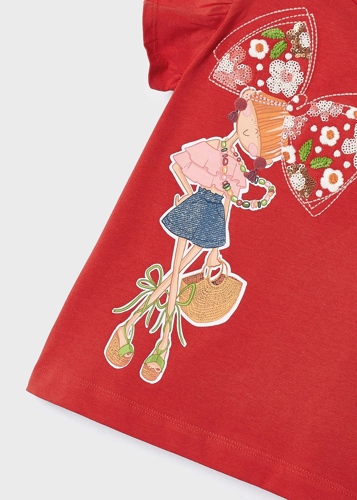 Camiseta feminina com estampa de maçã