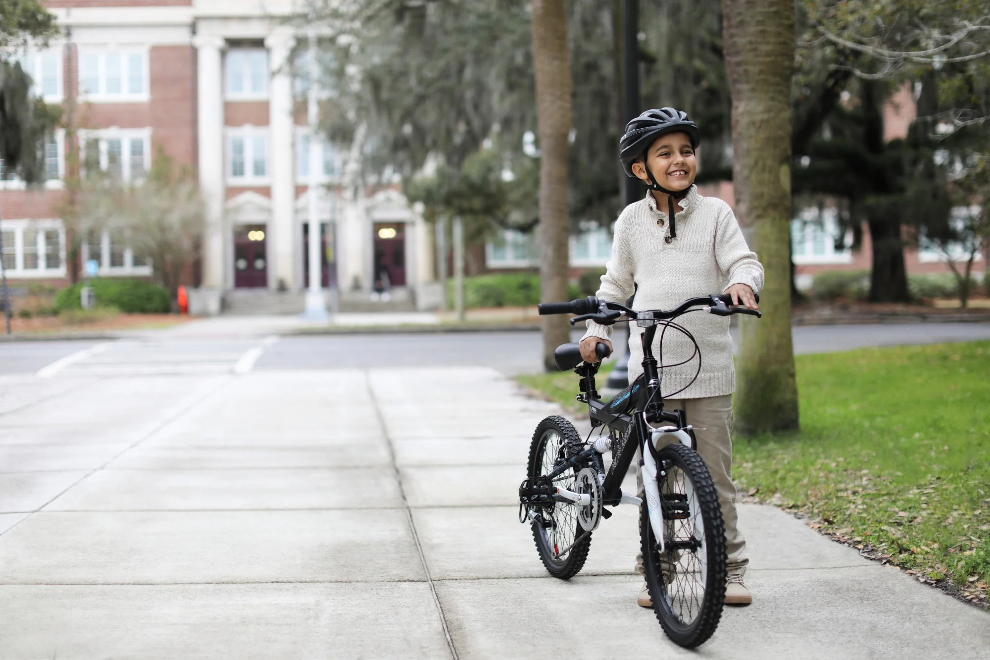 Vélo de montagne Dynacraft Air Zone 20 pouces pour garçons de 7 à 12 ans