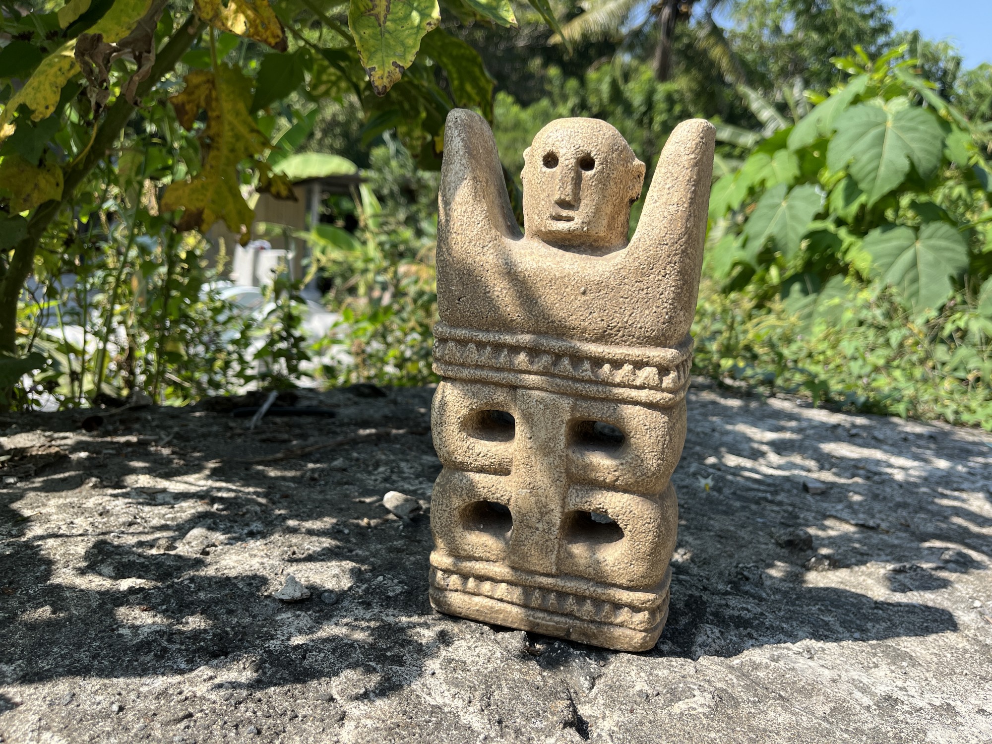Figur 'Tadulako' beige, H 14 cm, B 12 cm, L 5 cm günstig bestellen