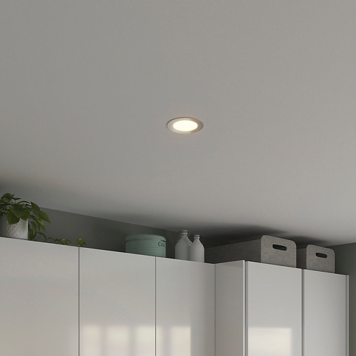 Spot encastrable Karluk LED intégrée variation de blancs IP65 850lm 10W Ø12xH.2,4cm argent GoodHome