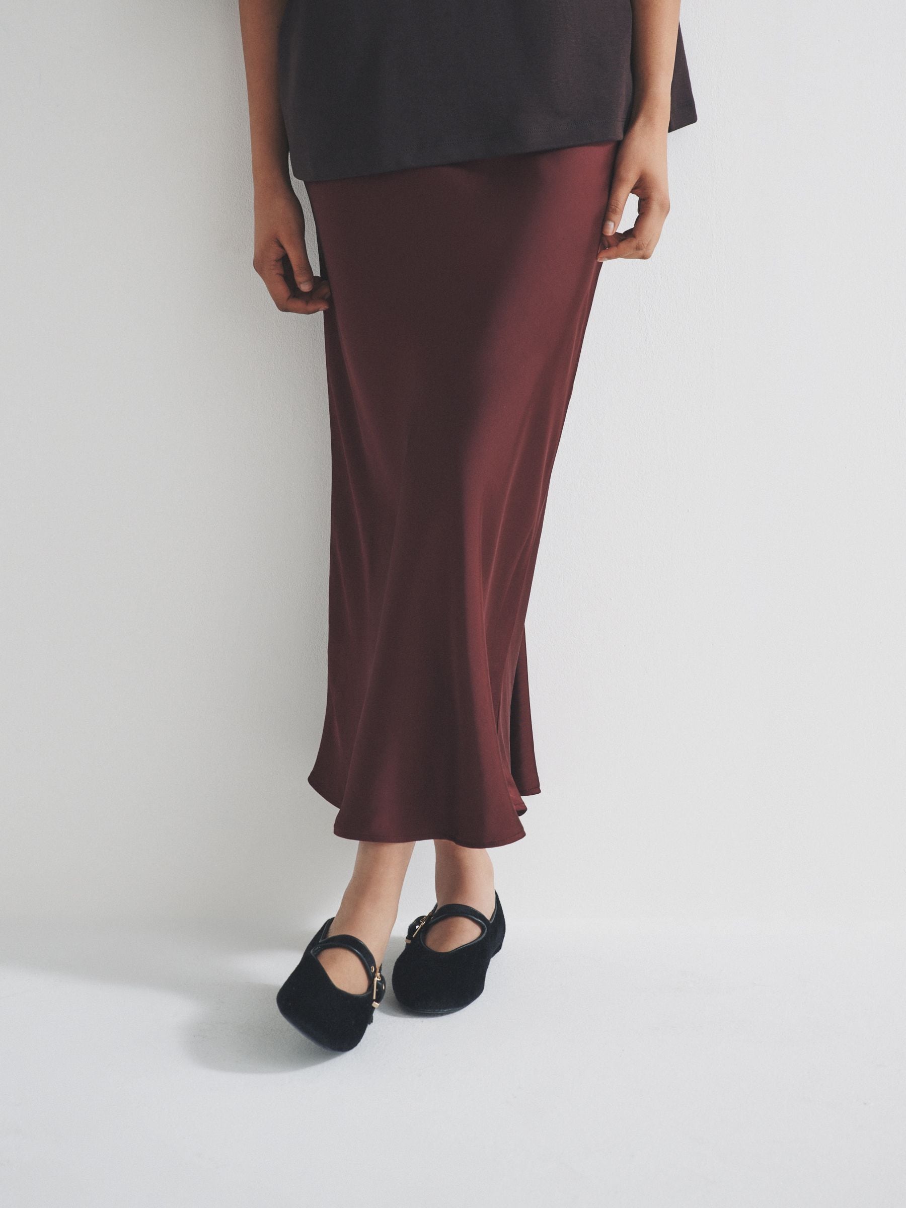 The Set 2 Pack Satin Midi Skirts