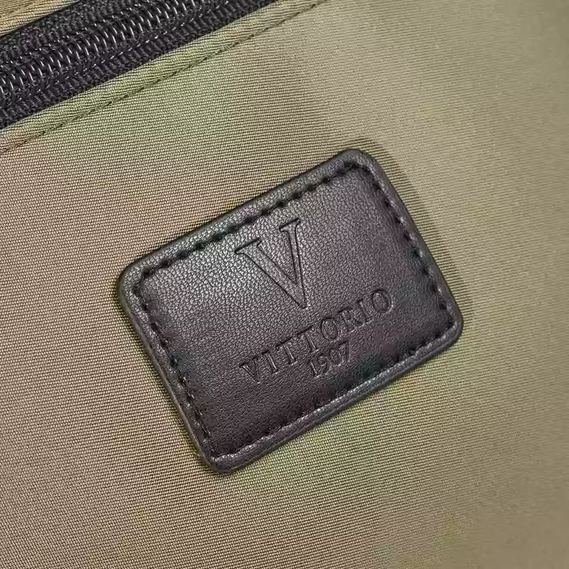 Gillian Jones Vittorio Classic Toilet Bag - Green 10570-14